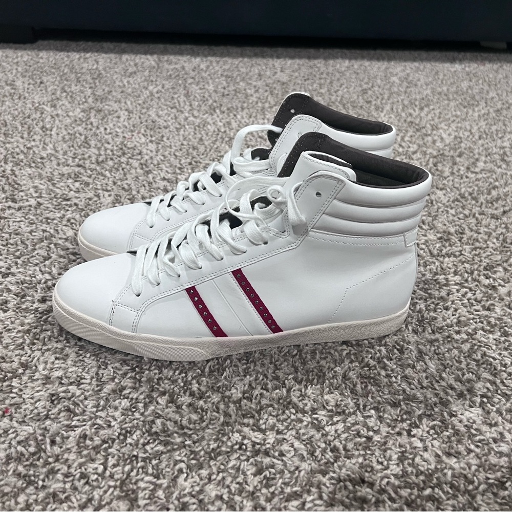 Zara White Hightop Sneakersers
